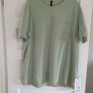 Lululemon relaxed fit tee